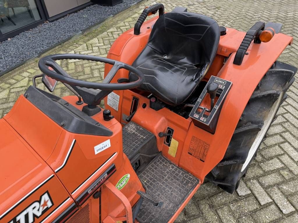 Traktor des Typs Kubota BULTRA B1-17 met NL kenteken, Gebrauchtmaschine in Luttenberg (Bild 4)