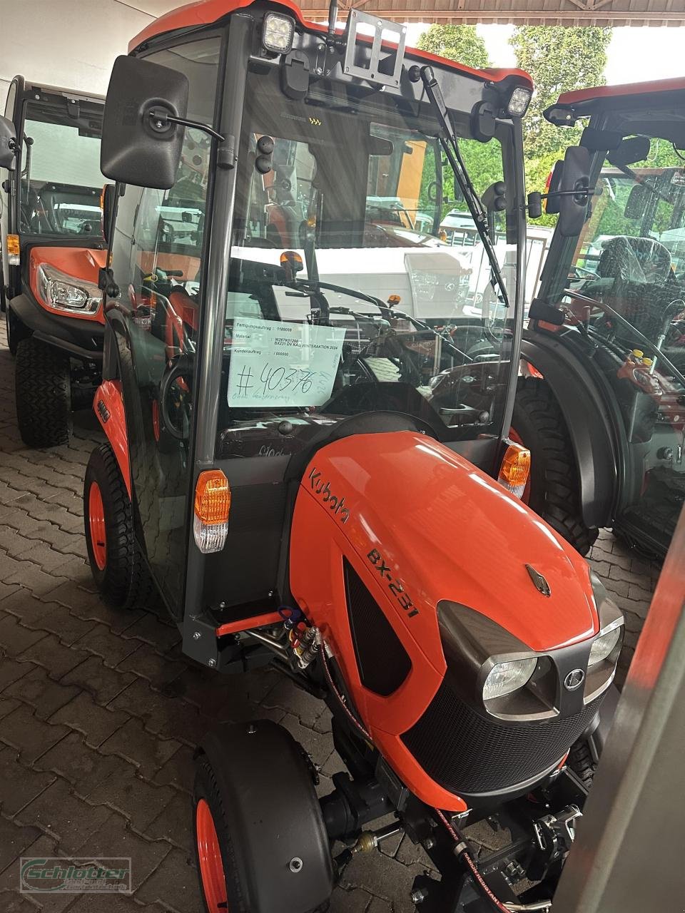 Traktor van het type Kubota BX231 Cab Winter, Neumaschine in Idstein-Wörsdorf (Foto 1)