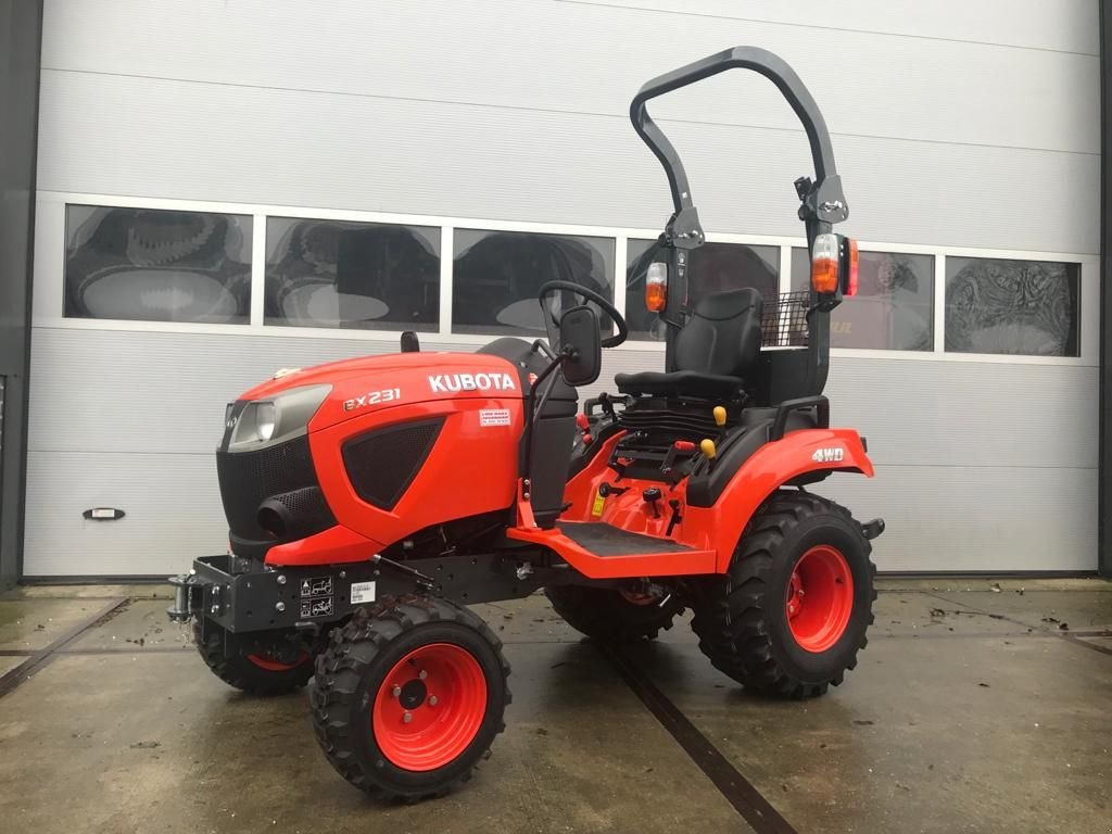 Traktor del tipo Kubota BX231 compact, Neumaschine In Zevenaar (Immagine 1)