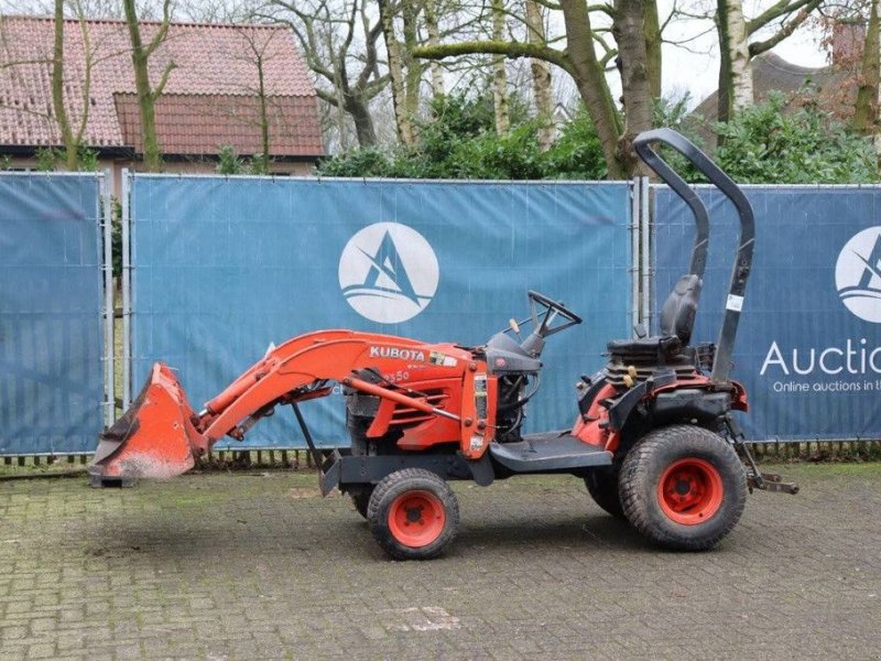 Traktor van het type Kubota bx2350D, Gebrauchtmaschine in Antwerpen (Foto 1)