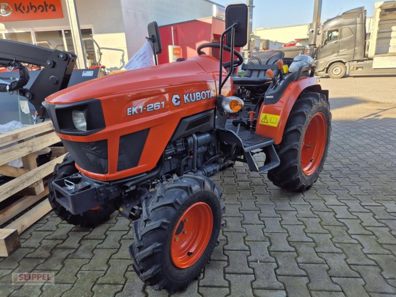 Traktor des Typs Kubota EK1-261 AS-Radial, Neumaschine in Groß-Umstadt (Bild 1)