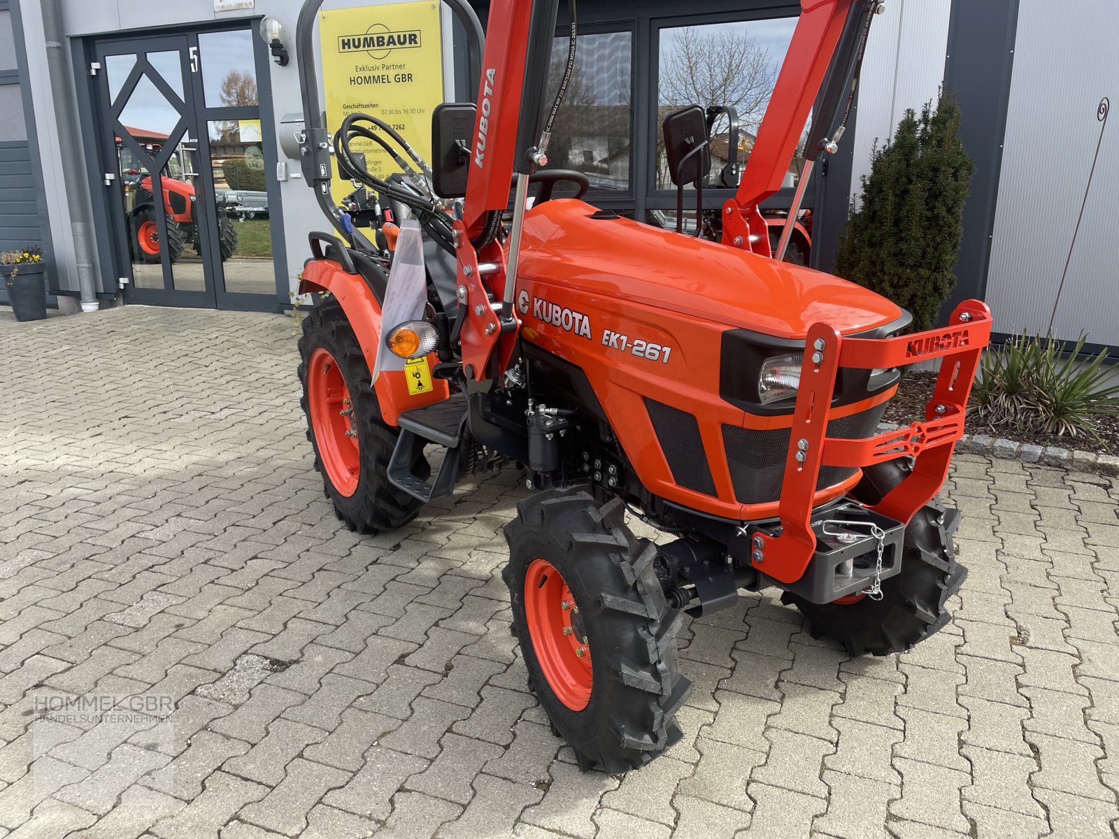 Traktor Türe ait Kubota EK1-261 Rops mit Frontlader, Neumaschine içinde Bopfingen (resim 2)