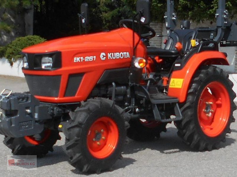 Traktor del tipo Kubota EK1-261, Neumaschine en Ziersdorf