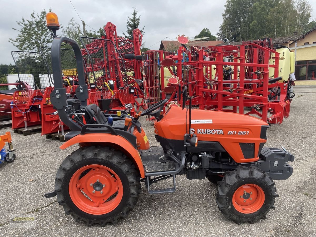 Traktor of the type Kubota EK1-261, Vorführmaschine in Senftenbach (Picture 5)