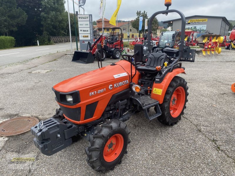 Traktor of the type Kubota EK1-261, Vorführmaschine in Senftenbach