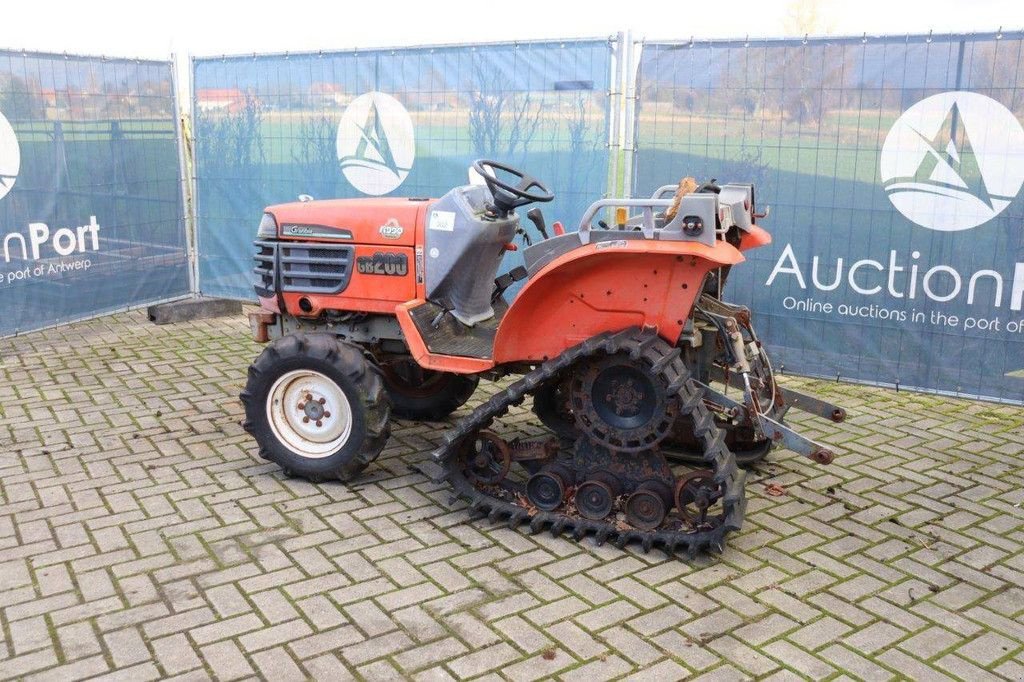 Traktor des Typs Kubota GB200 D servo, Gebrauchtmaschine in Antwerpen (Bild 3)