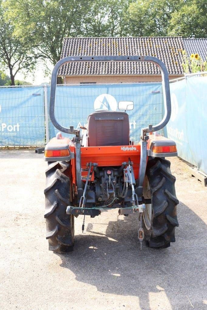 Traktor typu Kubota GL221, Gebrauchtmaschine w Antwerpen (Zdjęcie 5)