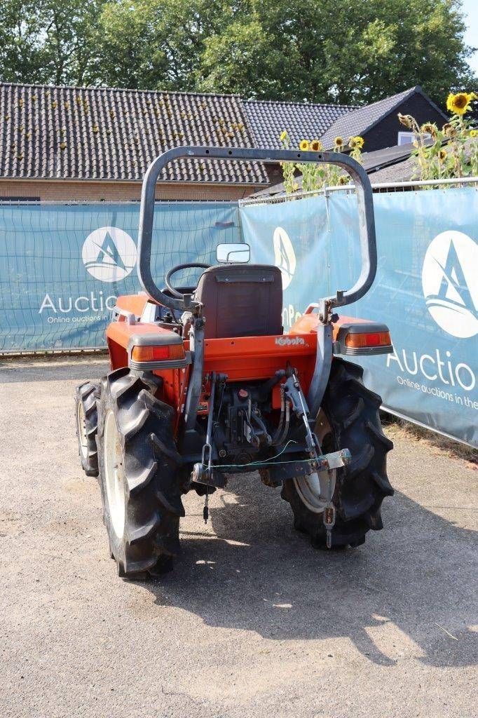 Traktor typu Kubota GL221, Gebrauchtmaschine w Antwerpen (Zdjęcie 4)