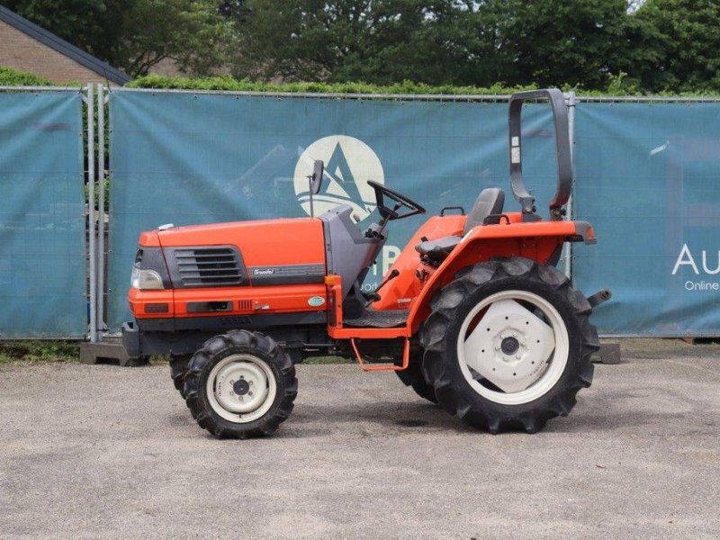 Traktor of the type Kubota GL240, Gebrauchtmaschine in Antwerpen (Picture 1)
