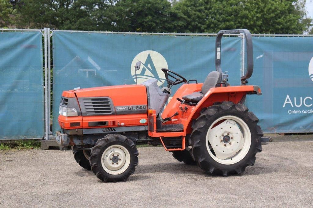 Traktor типа Kubota GL240, Gebrauchtmaschine в Antwerpen (Фотография 10)