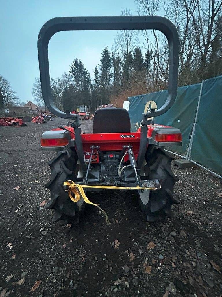 Traktor des Typs Kubota GL240D, Gebrauchtmaschine in Antwerpen (Bild 2)