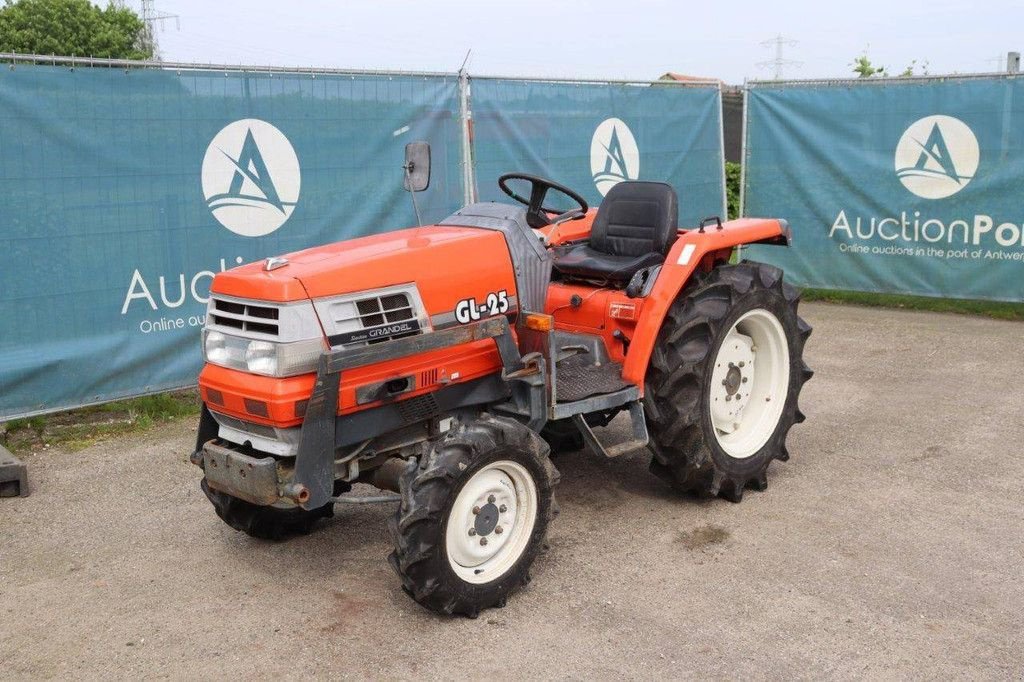 Traktor типа Kubota GL25, Gebrauchtmaschine в Antwerpen (Фотография 9)