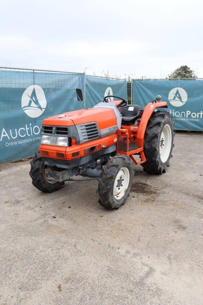 Traktor typu Kubota GL300, Gebrauchtmaschine w Antwerpen (Zdjęcie 10)