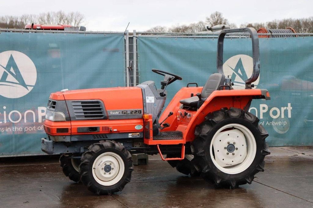 Traktor типа Kubota Grandel GL220, Gebrauchtmaschine в Antwerpen (Фотография 11)