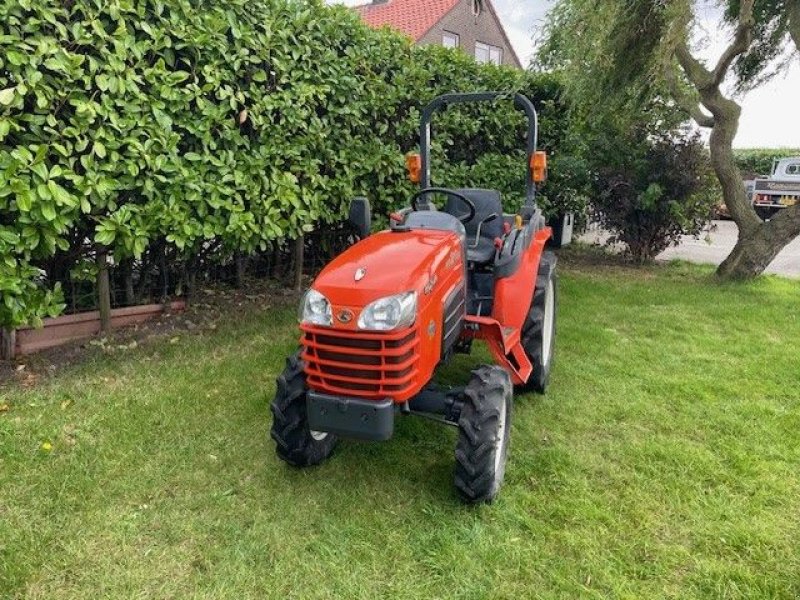 Traktor van het type Kubota KB20, Gebrauchtmaschine in Klaaswaal (Foto 3)