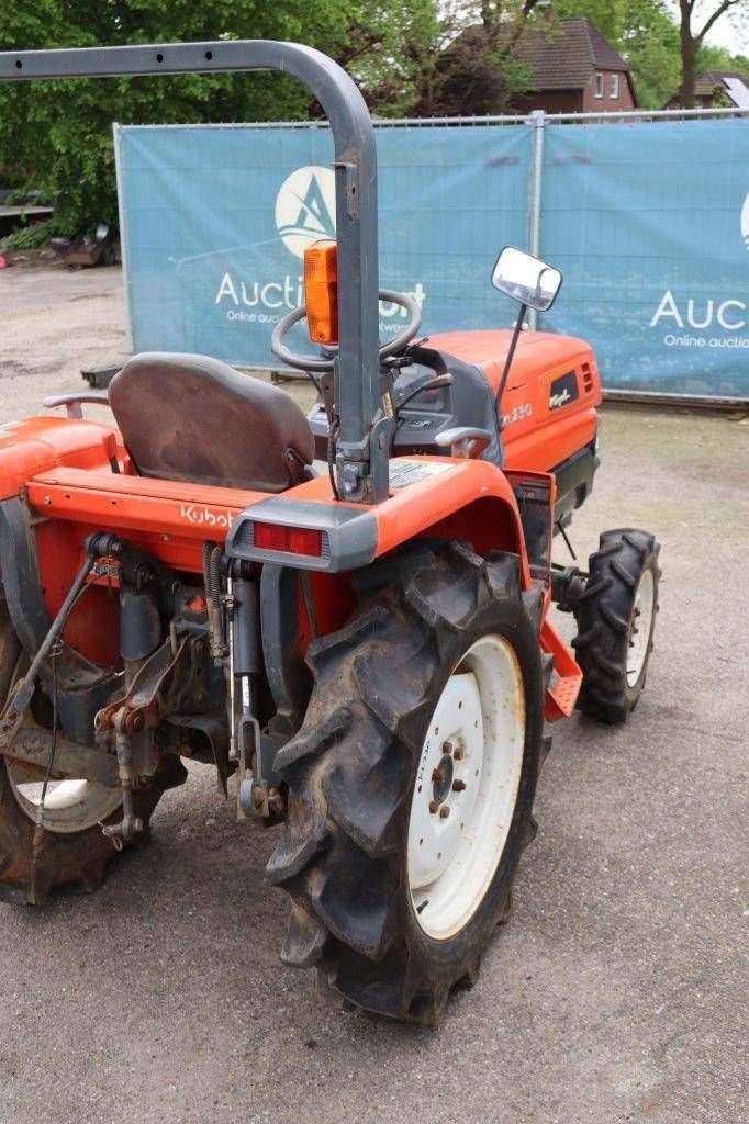 Traktor van het type Kubota KL230, Gebrauchtmaschine in Antwerpen (Foto 5)