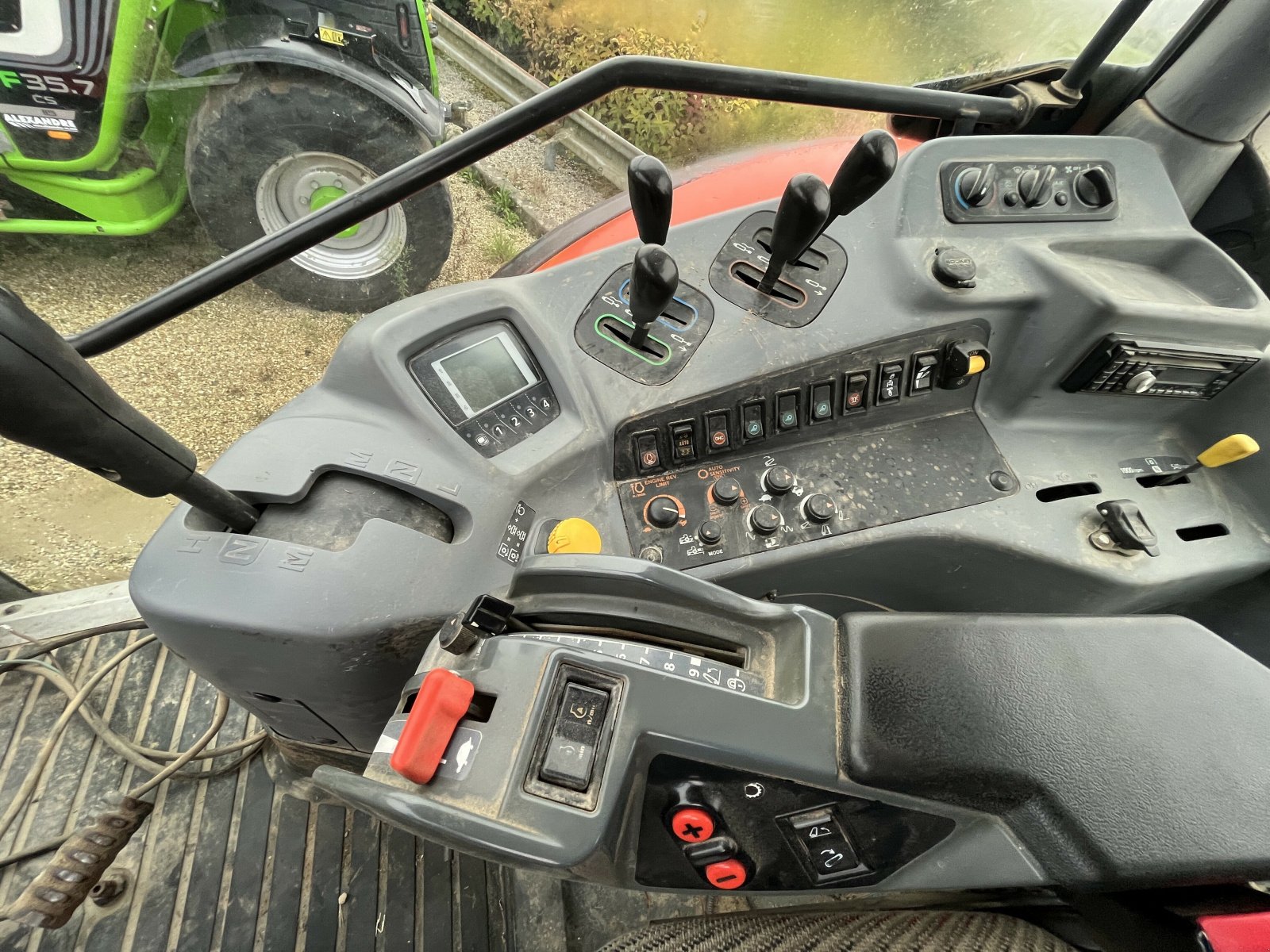 Traktor tip Kubota KUBOTA M135GX, Gebrauchtmaschine in PONTIVY (Poză 6)