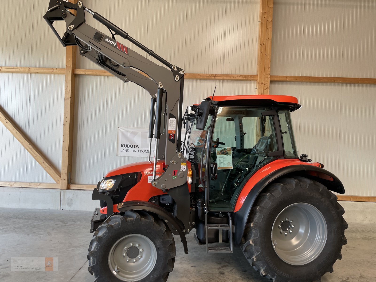 Traktor van het type Kubota Kubota M4063 18x18 Vorführmaschine, 5 Jahre Garantie Frontlader, Neumaschine in Biessenhofen (Foto 2)