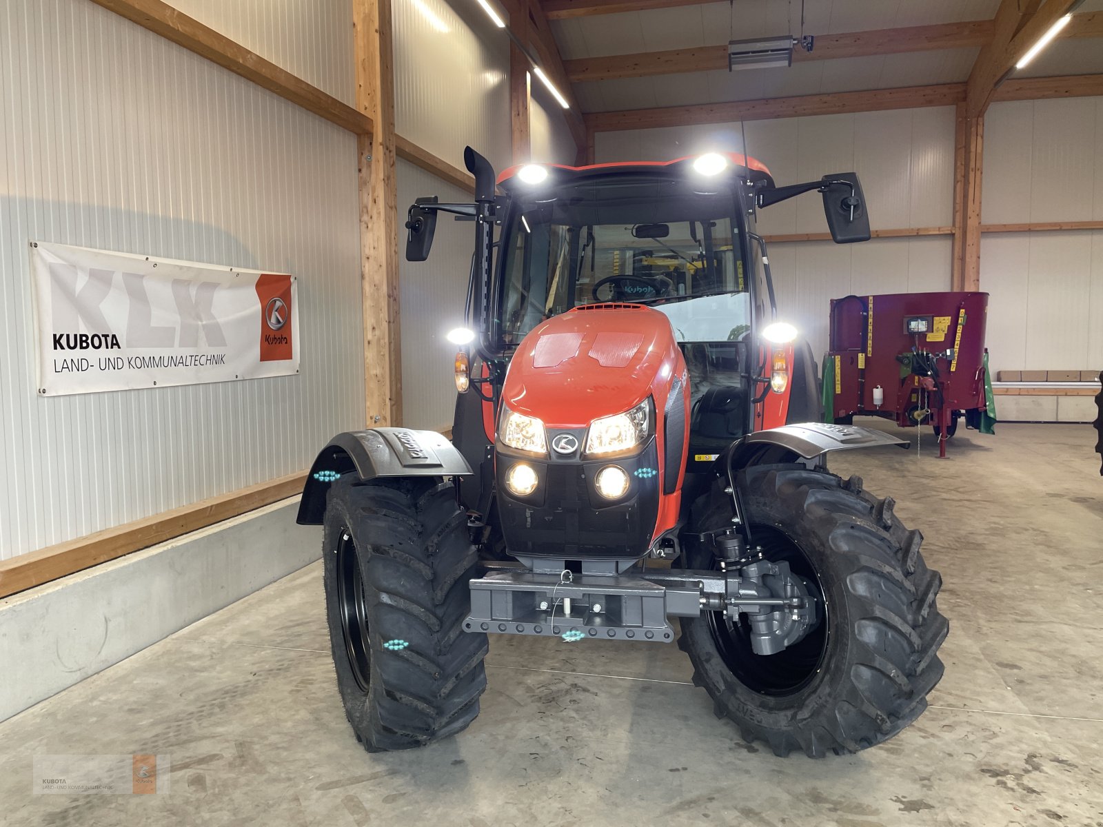 Traktor of the type Kubota Kubota M5112 M5-112 M5, Neumaschine, 5 Jahre Garantie, Lagermaschine, Neumaschine in Biessenhofen (Picture 8)