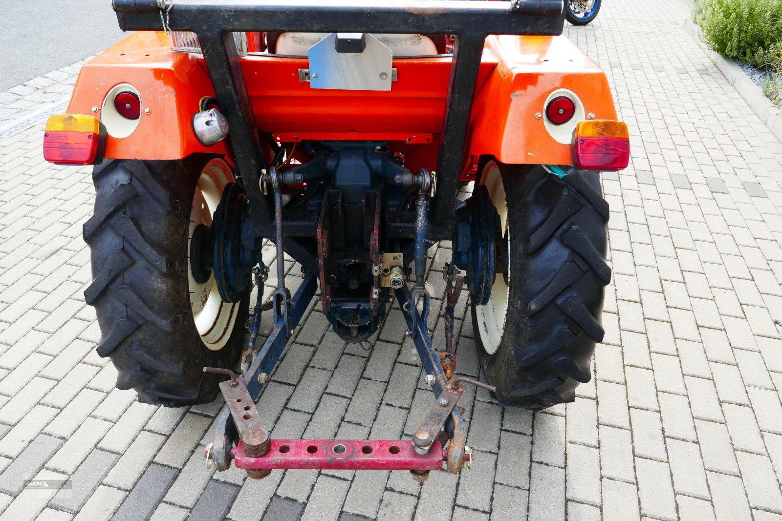 Traktor tip Kubota L 2002 DT Allr. Erst 751 Std. Mit Ind-Lader und Klapp-Bügel. Sehr guter Zustand!!, Gebrauchtmaschine in Langenzenn (Poză 10)