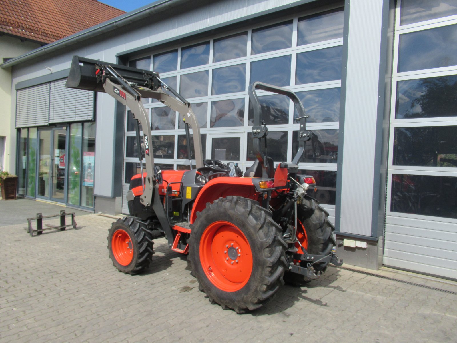 Traktor des Typs Kubota L 2501 DW, Gebrauchtmaschine in Waischenfeld (Bild 3)