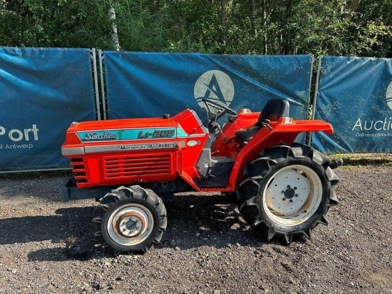 Traktor Türe ait Kubota L1-205, Gebrauchtmaschine içinde Antwerpen (resim 1)