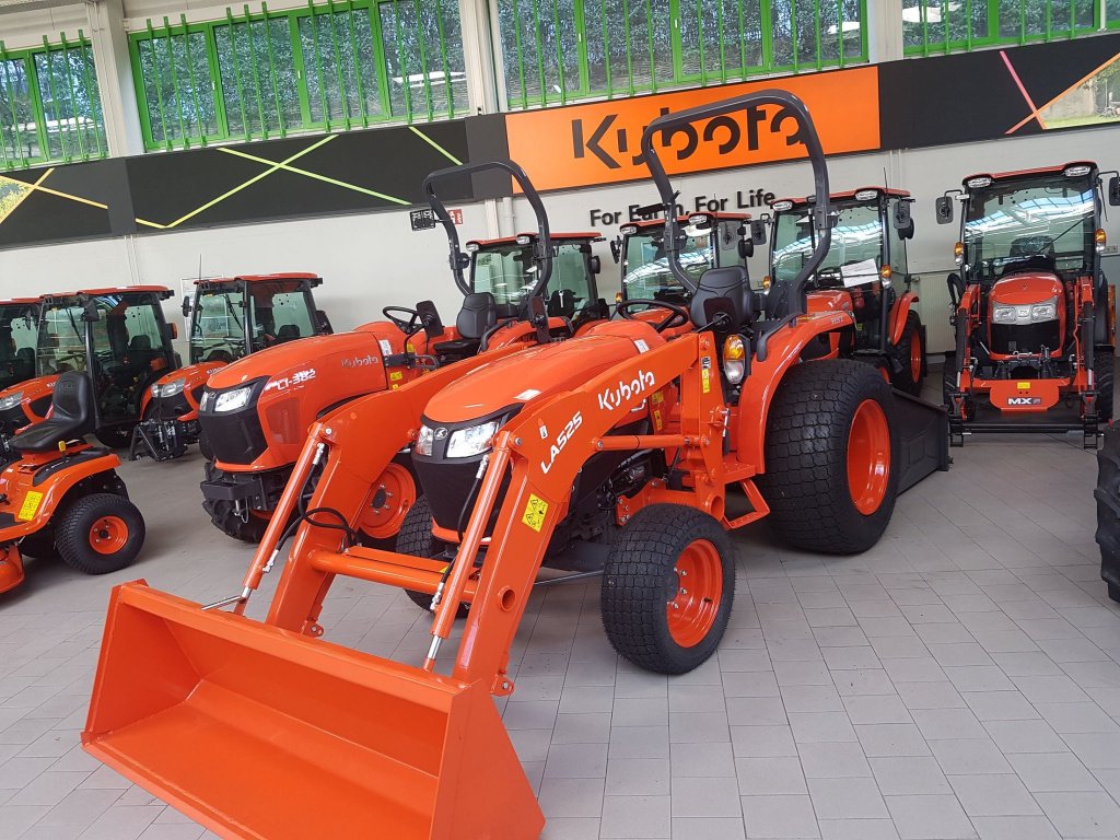 Traktor typu Kubota L1-382D ab 0,99%, Neumaschine v Olpe (Obrázok 6)