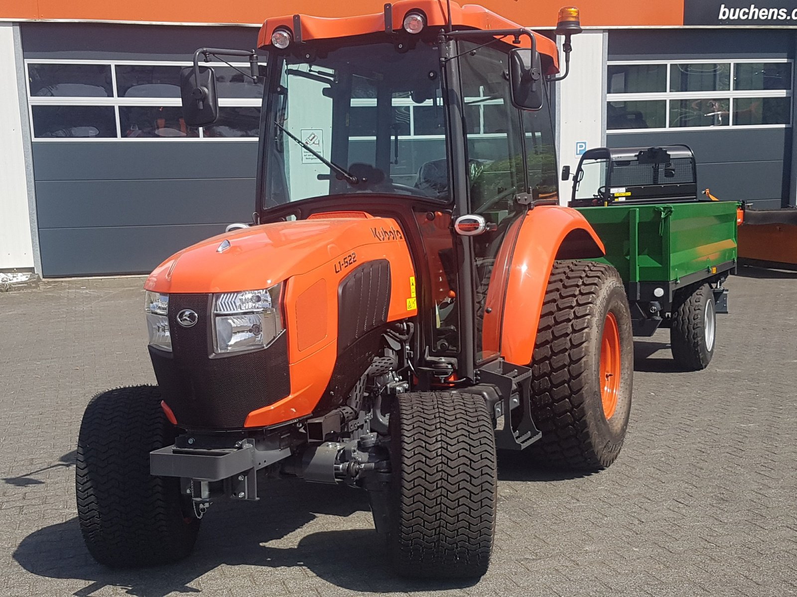 Traktor van het type Kubota L1-522 CAB  ab 0,99%, Neumaschine in Olpe (Foto 4)