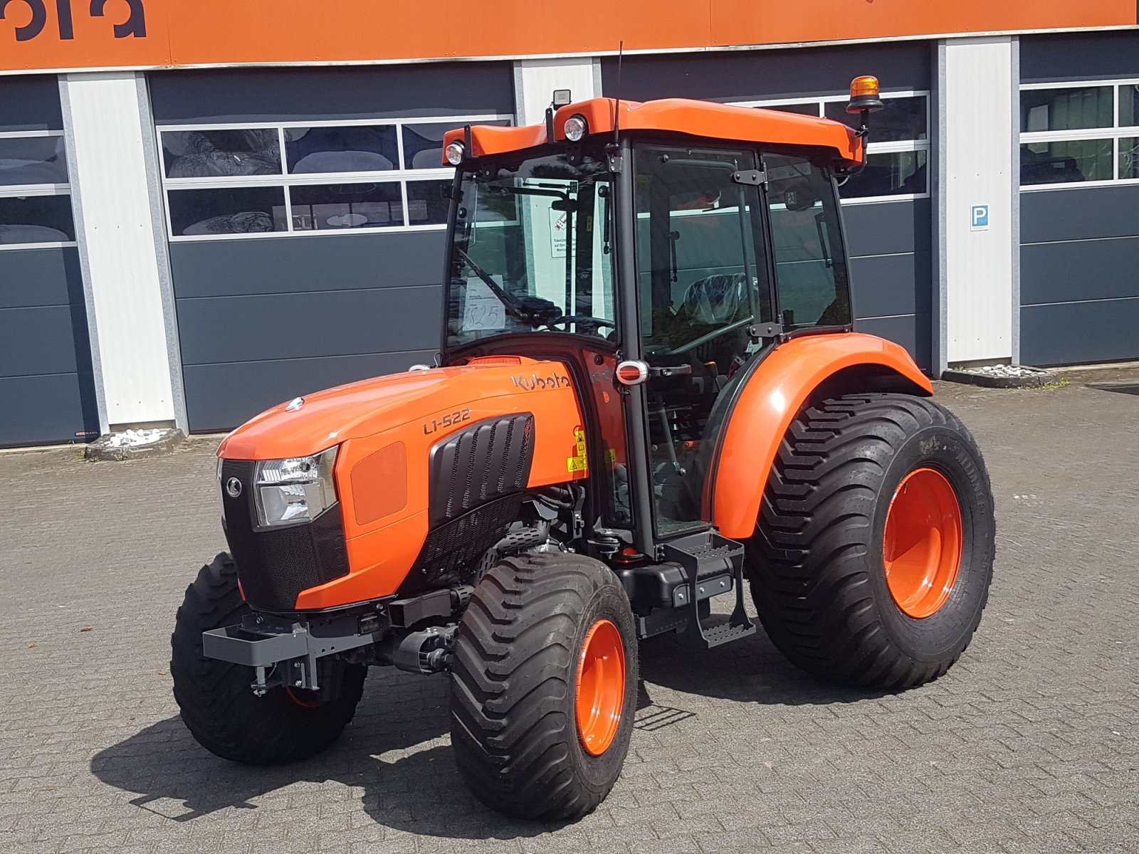 Traktor del tipo Kubota L1-522 CAB  ab 0,99%, Neumaschine In Olpe (Immagine 7)