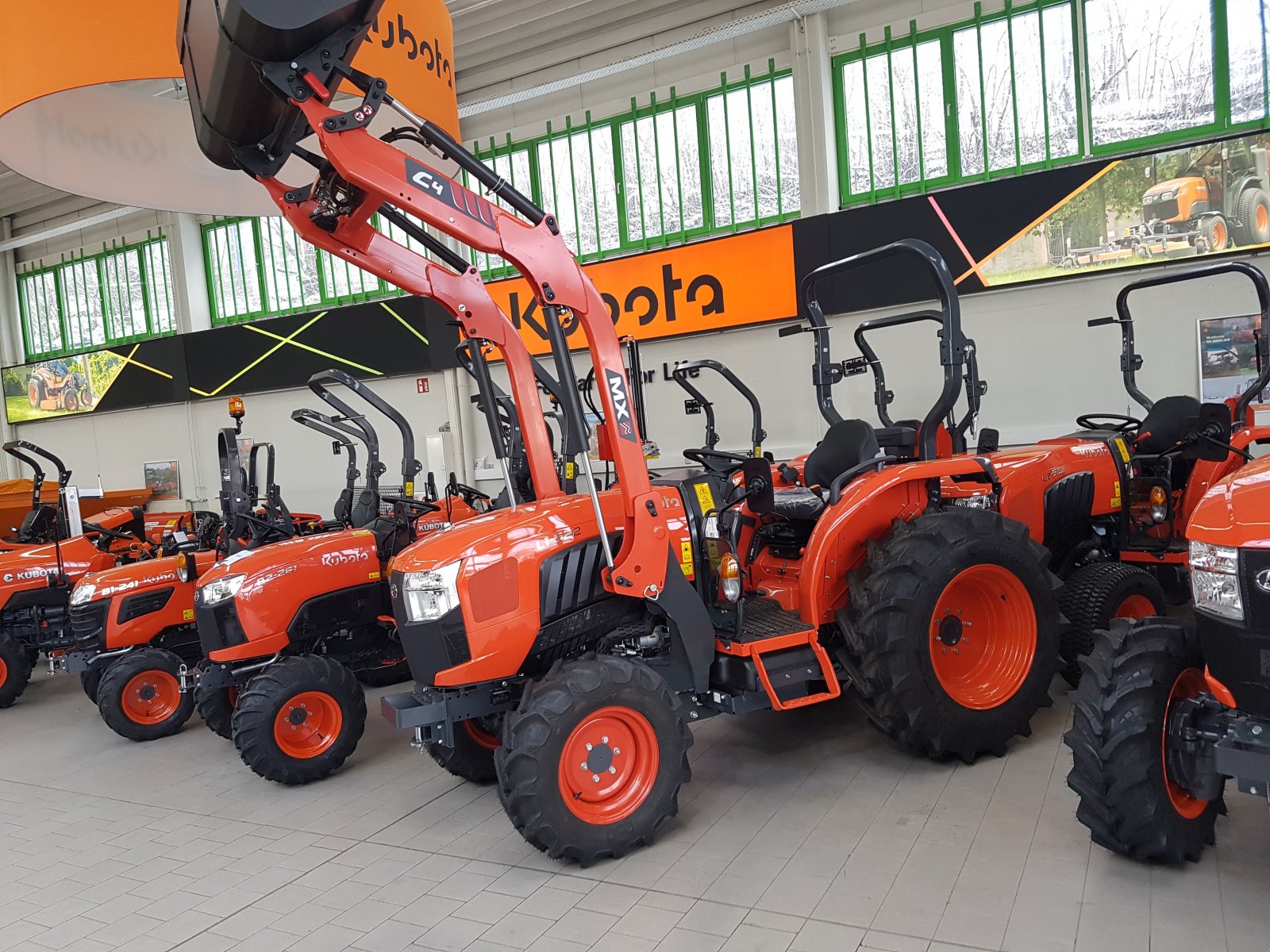 Traktor a típus Kubota L1-522 incl Frontlader ab 0,99%, Neumaschine ekkor: Olpe (Kép 1)