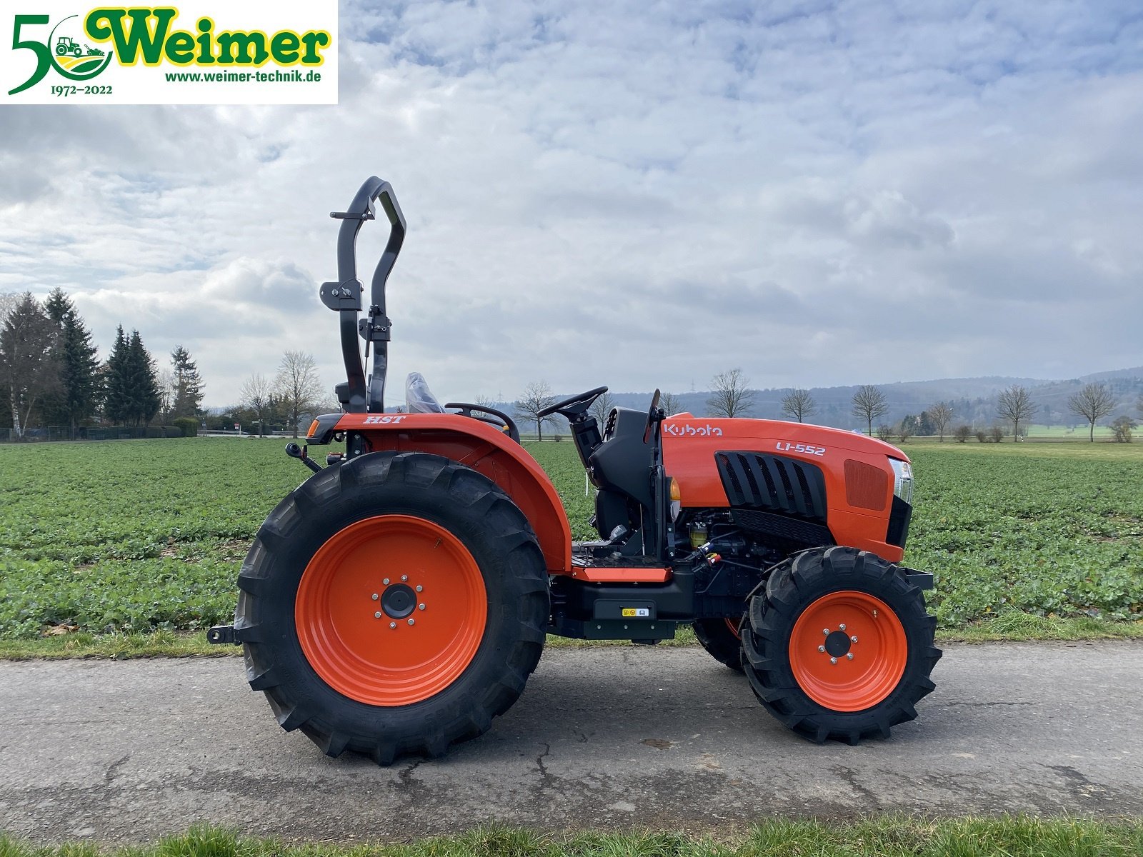 Traktor of the type Kubota L1-552 DHW, Neumaschine in Lollar, Ruttershausen (Picture 3)