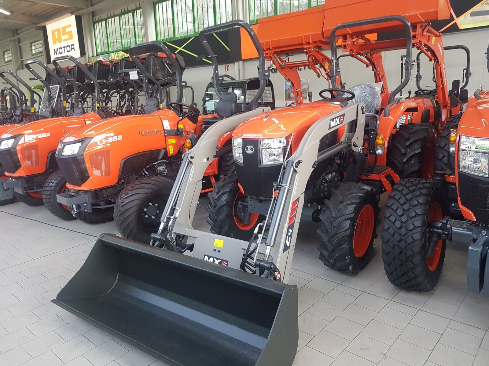 Traktor tipa Kubota L1-552 ROPS, Neumaschine u Olpe (Slika 6)