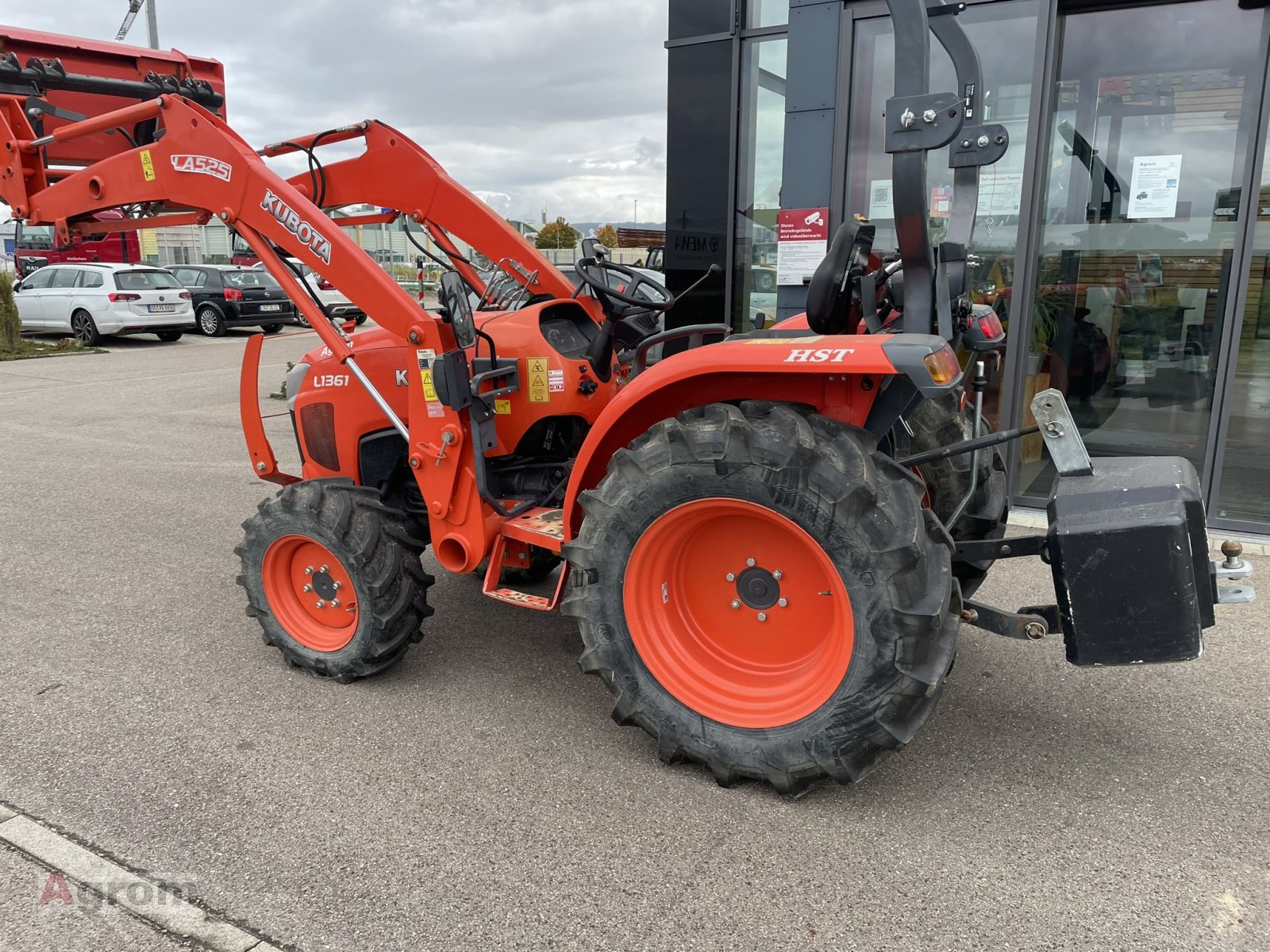 Traktor typu Kubota L1361, Gebrauchtmaschine w Meißenheim-Kürzell (Zdjęcie 4)