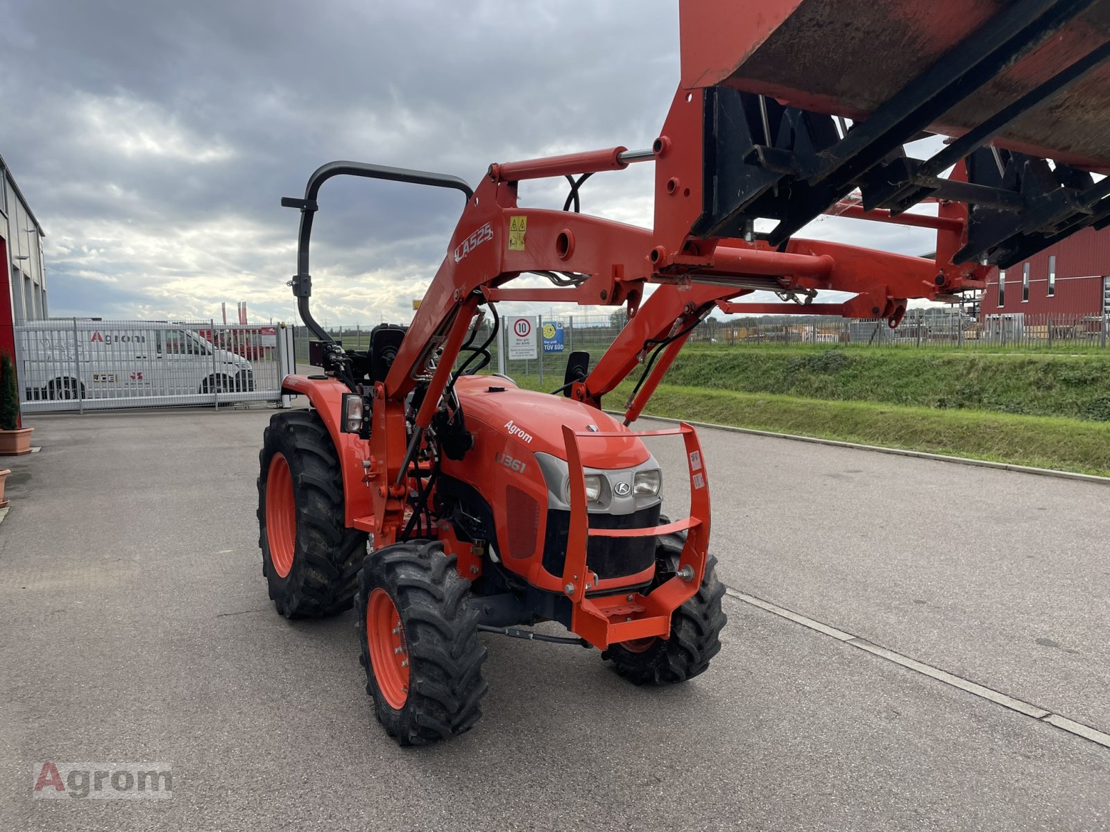 Traktor του τύπου Kubota L1361, Gebrauchtmaschine σε Meißenheim-Kürzell (Φωτογραφία 10)