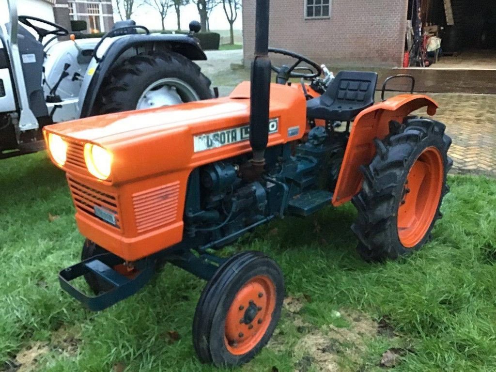 Traktor от тип Kubota L1500, Gebrauchtmaschine в Antwerpen (Снимка 1)