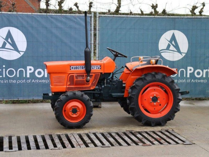 Traktor typu Kubota L1801DT, Gebrauchtmaschine v Antwerpen (Obrázek 1)