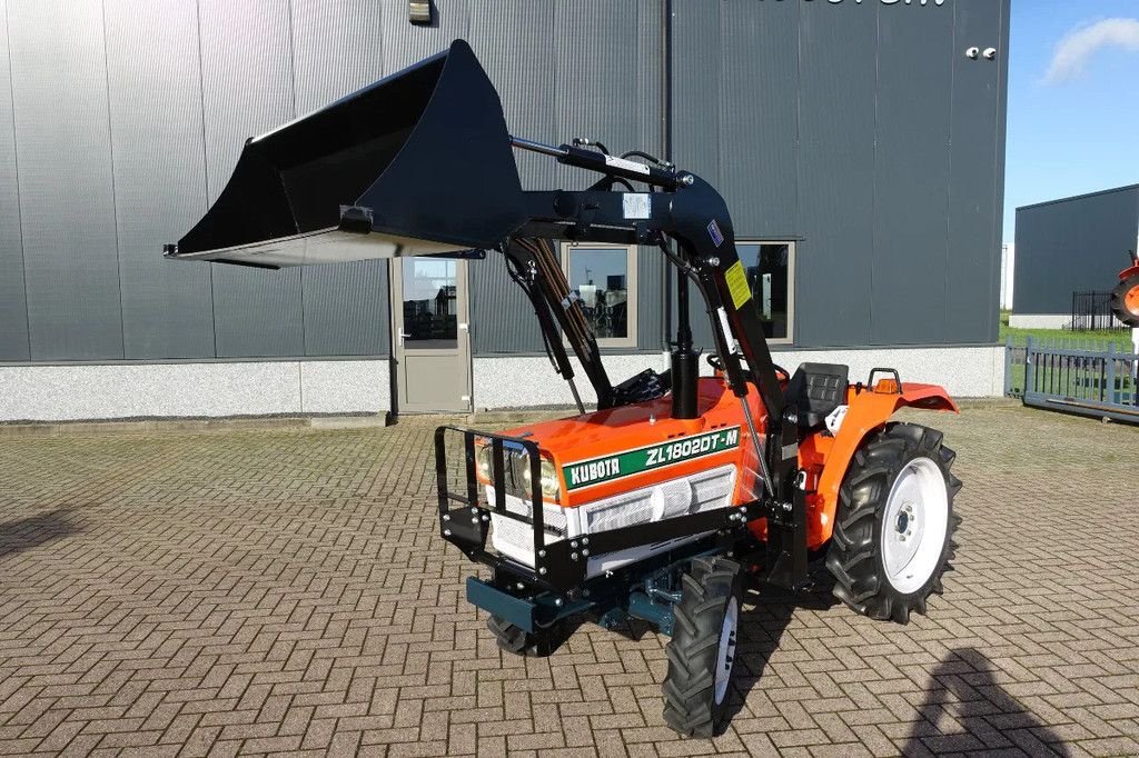 Traktor Türe ait Kubota L1802 4wd / 0725 Draaiuren / Voorlader, Gebrauchtmaschine içinde Swifterband (resim 3)