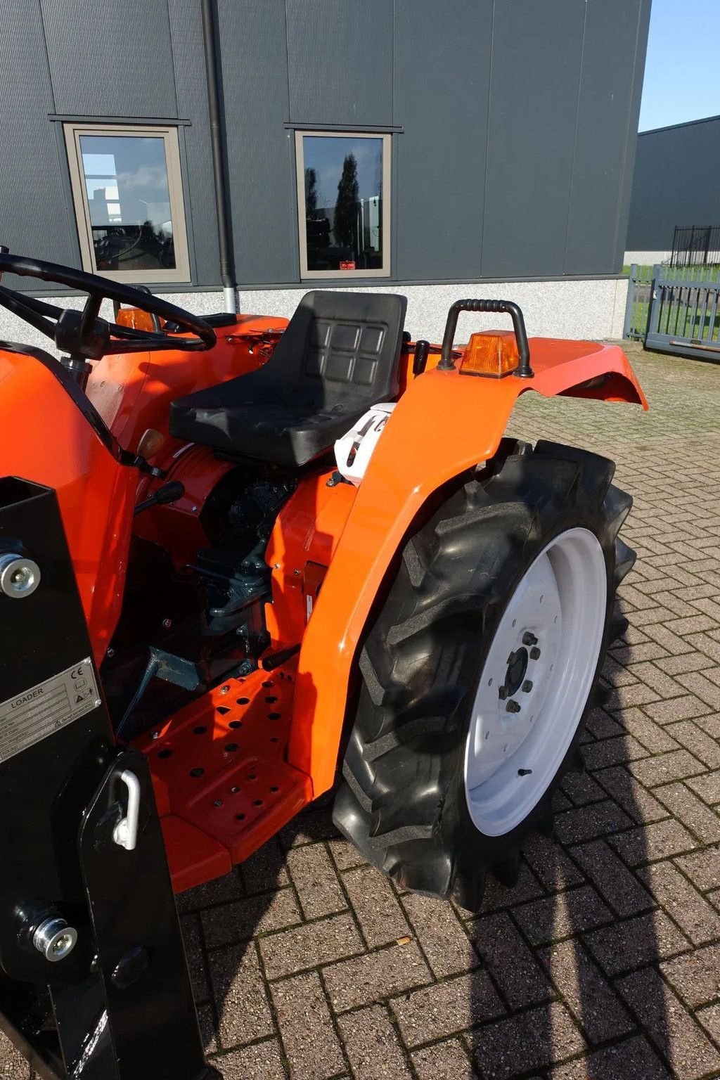 Traktor del tipo Kubota L1802 4wd / 0725 Draaiuren / Voorlader, Gebrauchtmaschine In Swifterband (Immagine 9)