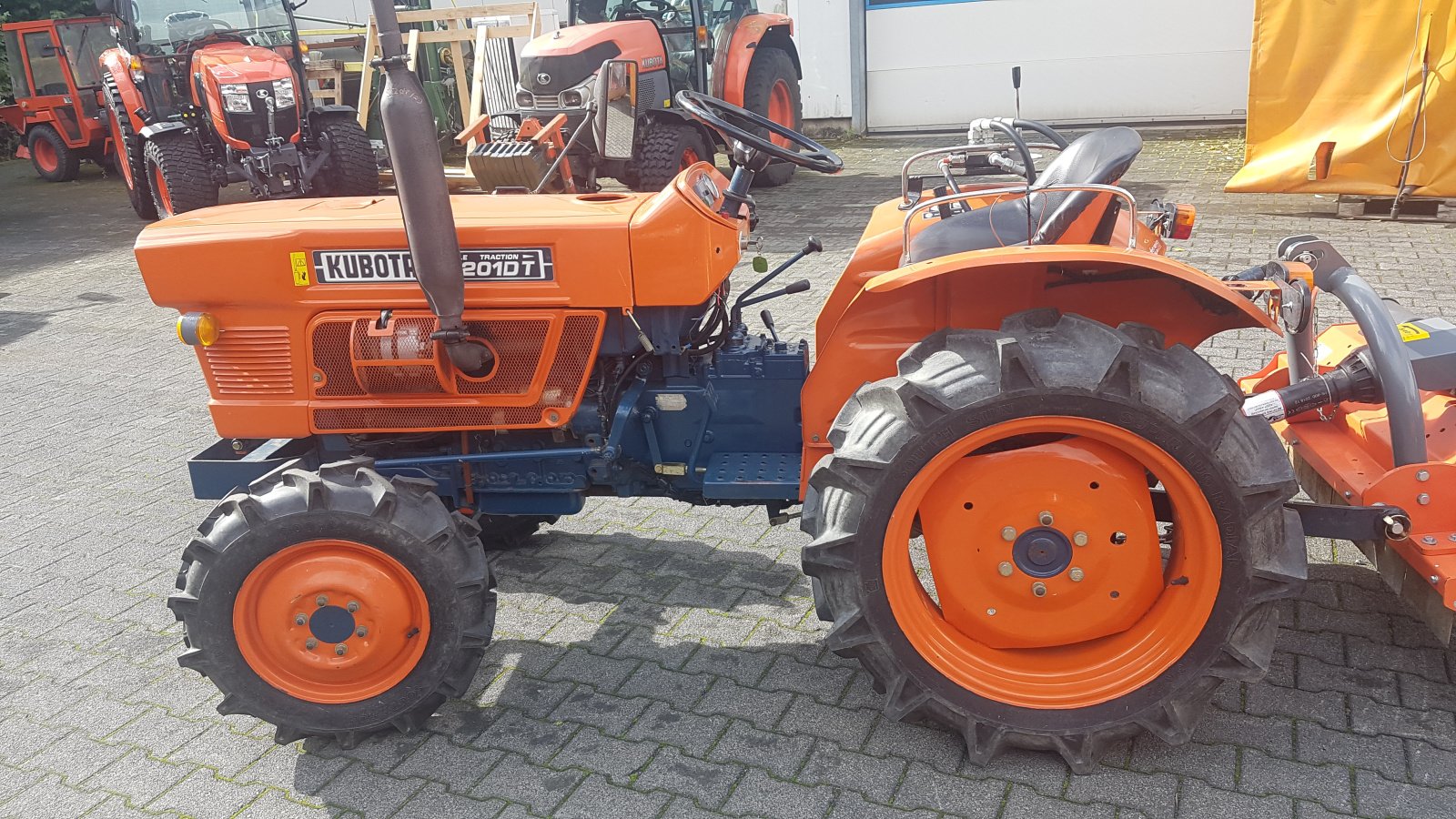 Traktor Türe ait Kubota L2201, Gebrauchtmaschine içinde Olpe (resim 2)