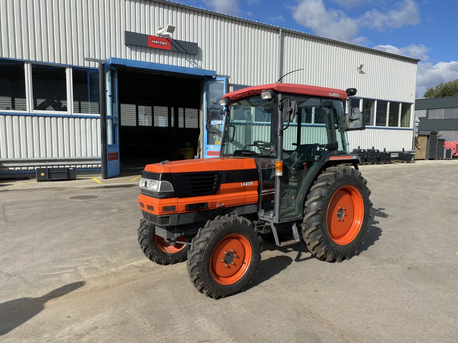 Traktor des Typs Kubota L4200, Gebrauchtmaschine in St.Andrä-Wördern (Bild 1)