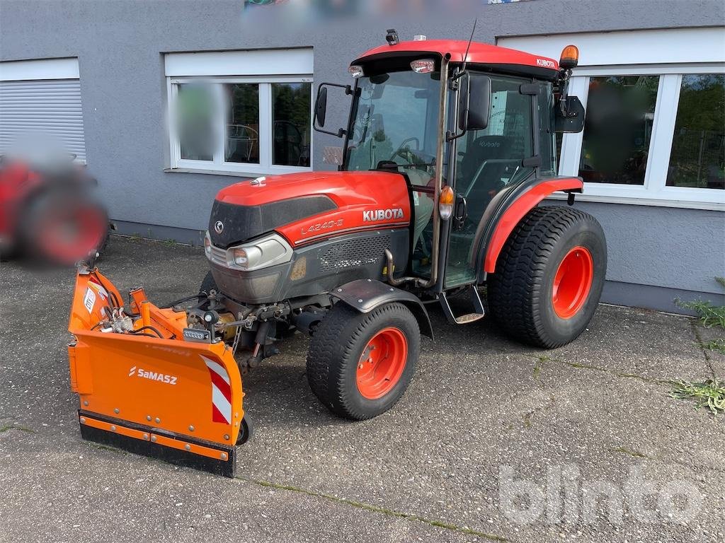 Traktor του τύπου Kubota L4240 II, Gebrauchtmaschine σε Düsseldorf (Φωτογραφία 1)