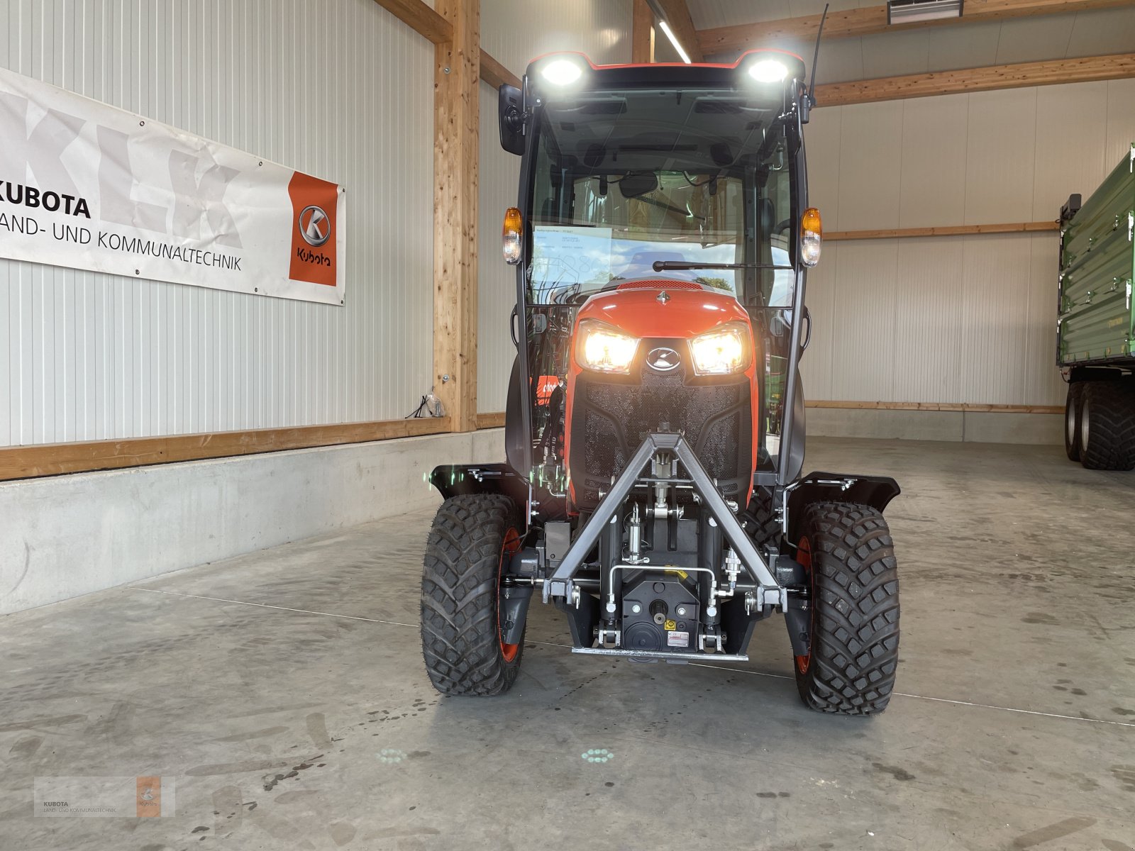 Traktor typu Kubota LX-351 Kommunaltraktor sofort verfügbar, Neumaschine v Biessenhofen (Obrázok 9)