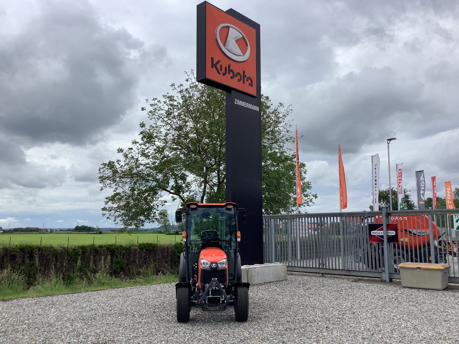 Traktor tipa Kubota LX-351, Neumaschine u Ertingen (Slika 2)