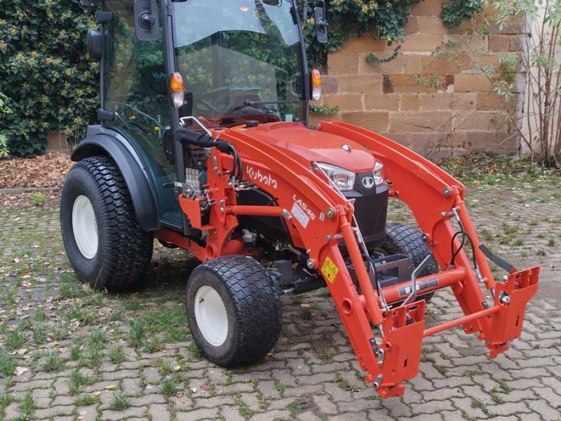 Traktor des Typs Kubota LX-401, Gebrauchtmaschine in Bad Staffelstein (Bild 1)