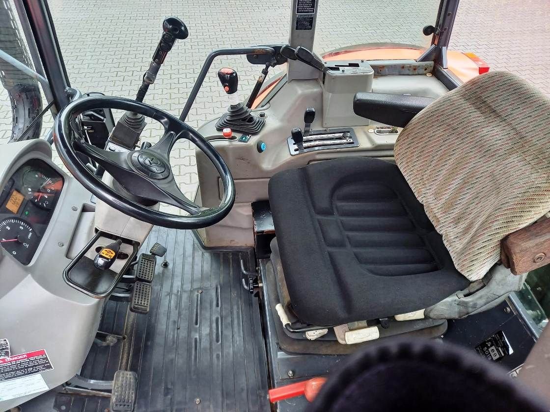 Traktor typu Kubota M-108-S, Gebrauchtmaschine w Boxtel (Zdjęcie 5)