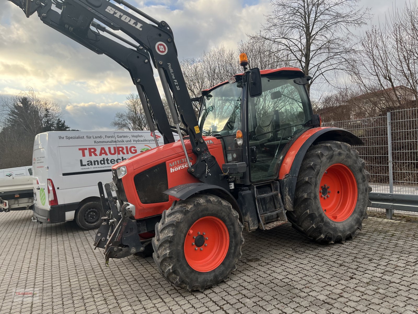 Traktor des Typs Kubota M 110 GX, Gebrauchtmaschine in Mainburg/Wambach (Bild 1)