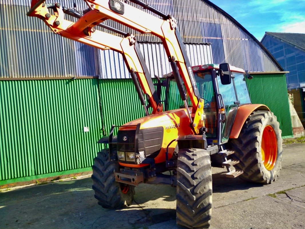 Traktor des Typs Kubota M 128 X, Gebrauchtmaschine in Liebenwalde (Bild 1)