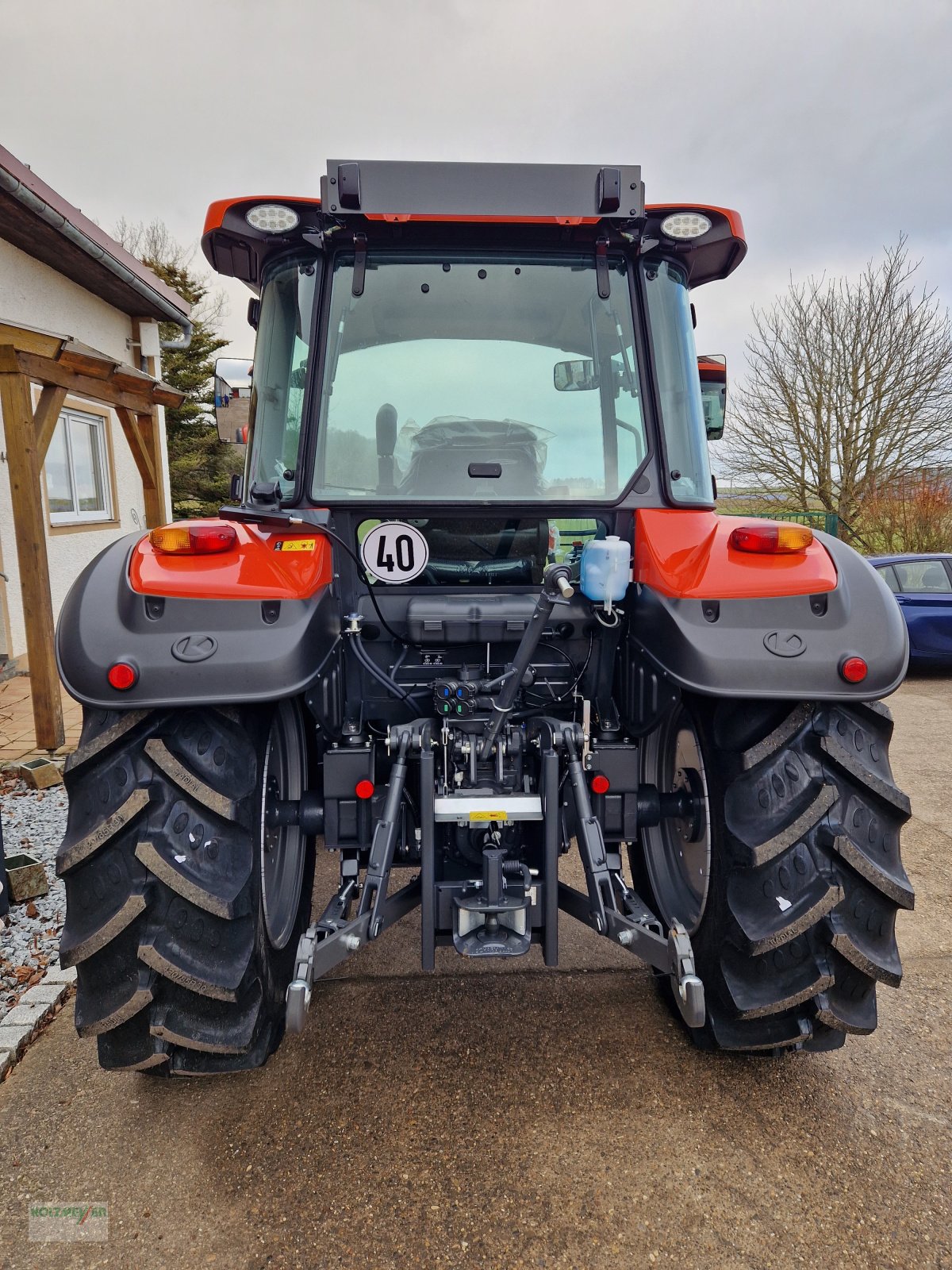 Traktor of the type Kubota M 4063, Neumaschine in Gunzenhausen (Picture 4)