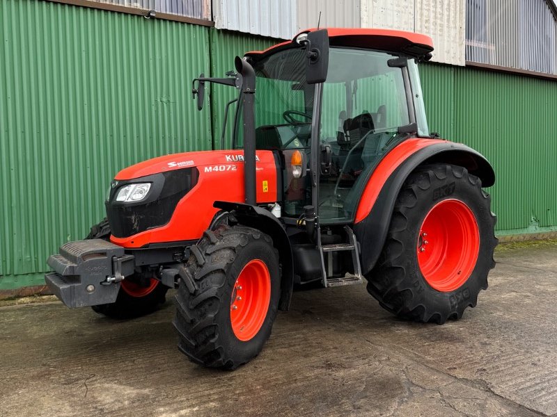 Traktor des Typs Kubota M 4072 Hydraulic Shuttle, Gebrauchtmaschine in Liebenwalde (Bild 1)