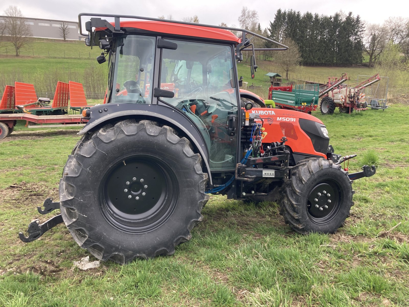 Traktor of the type Kubota M 5091N Hopfen, Neumaschine in Schweitenkirchen (Picture 20)